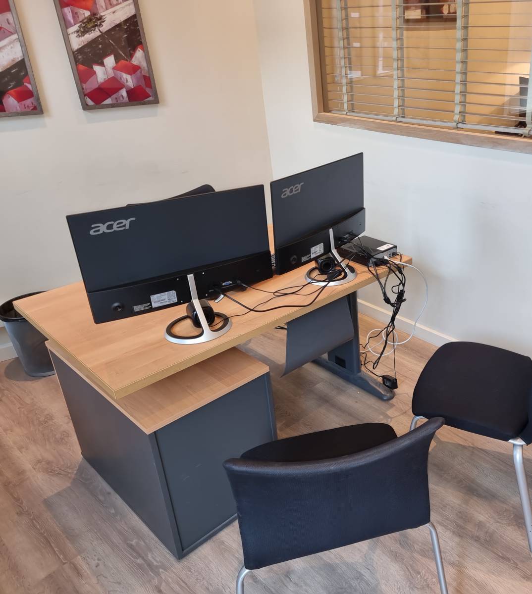 Entreprise de nettoyage pour une bureau d'agence immobilière à Marseille dans les Bouches du Rhône