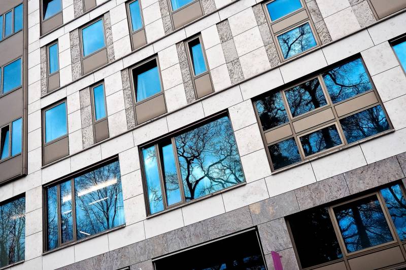 Nettoyage professionnel de bureaux et de vitres à Saint Menet à Marseille 13011